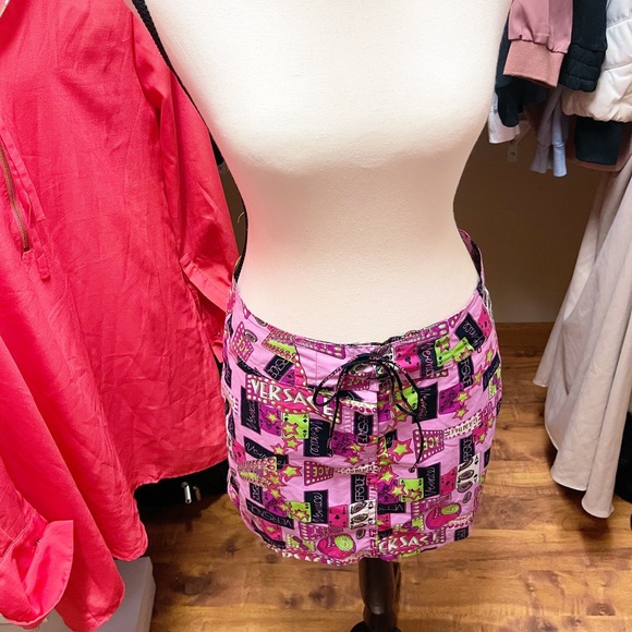 Authentic Versace RARE NWT Vintage Y2K Pink Vegas Star Mini Skirt - Picture 9 of 12
